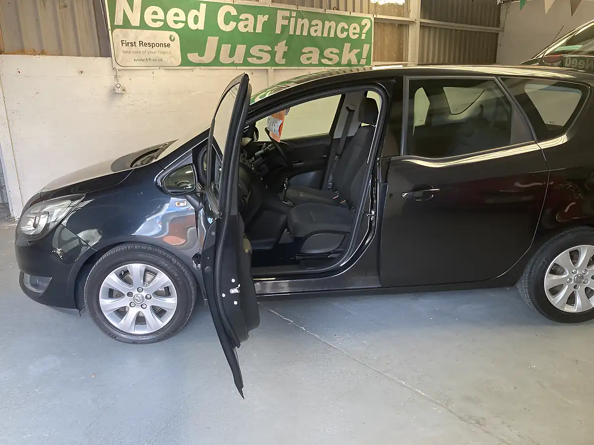 Used 2016 Vauxhall Meriva Life Black - Interior and Exterior details 17