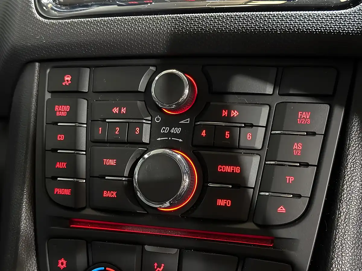 Used 2016 Vauxhall Meriva Life Black - Interior and Exterior details 10