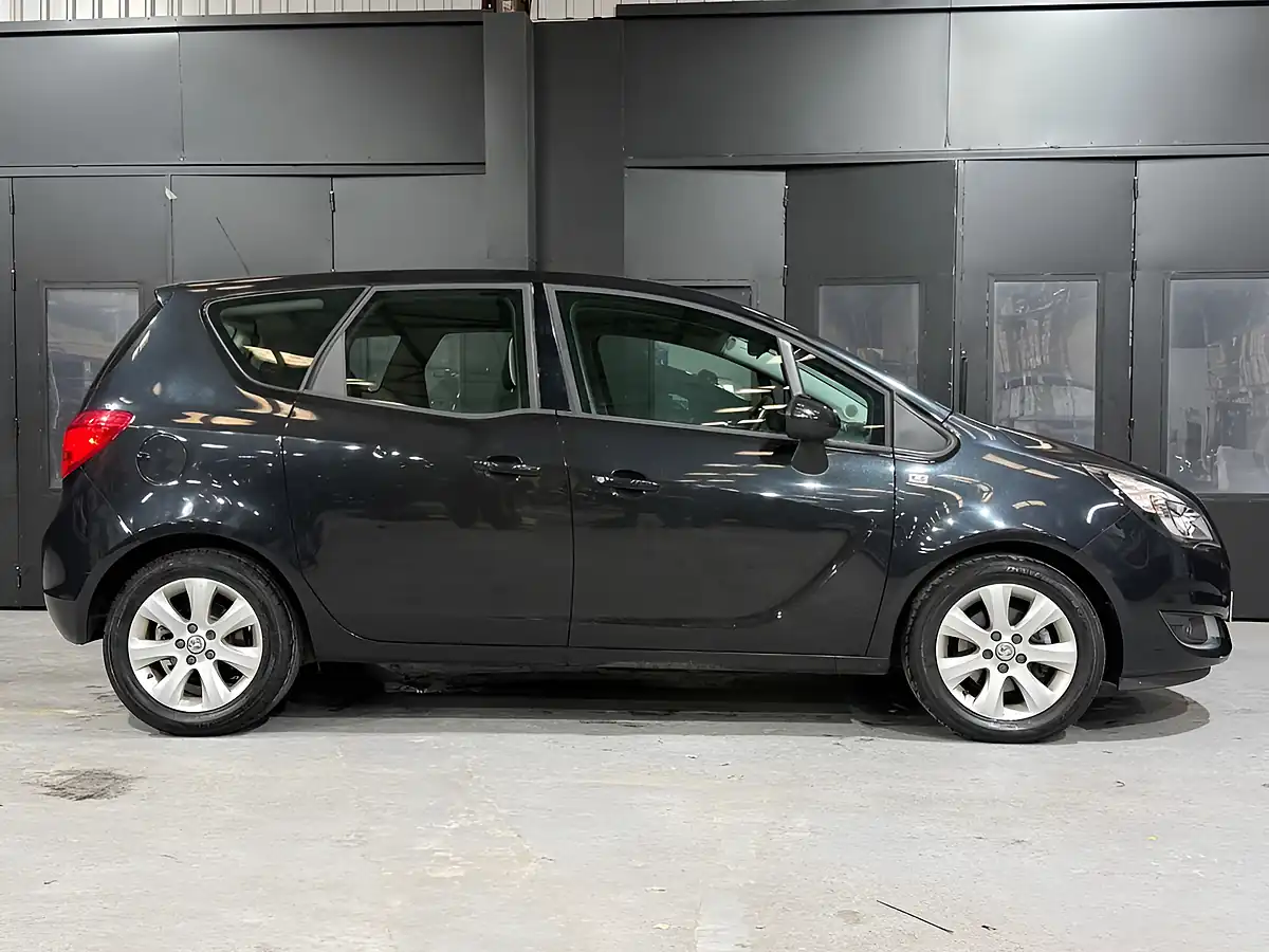 Used 2016 Vauxhall Meriva Life Black - Interior and Exterior details 4