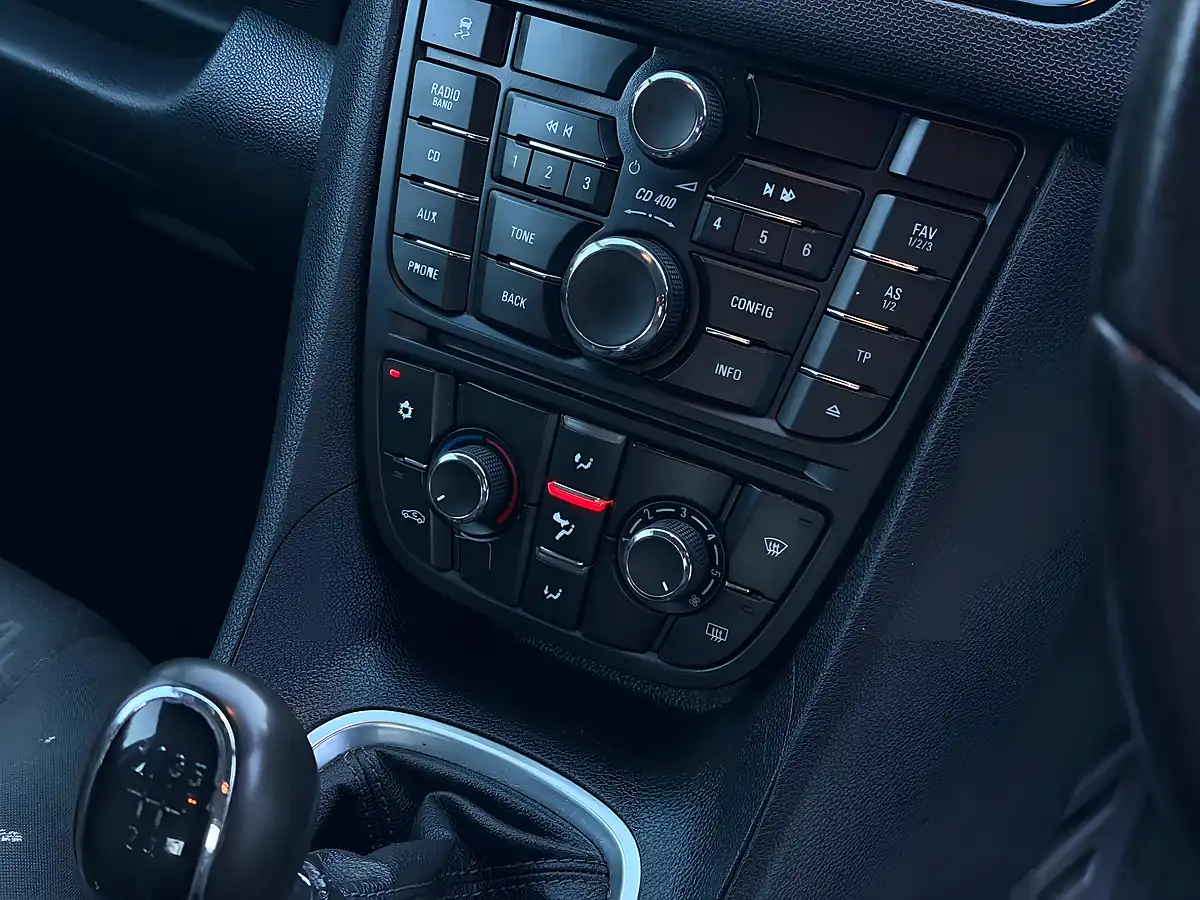 Used 2016 Vauxhall Meriva Life Blue - Interior and Exterior details 7