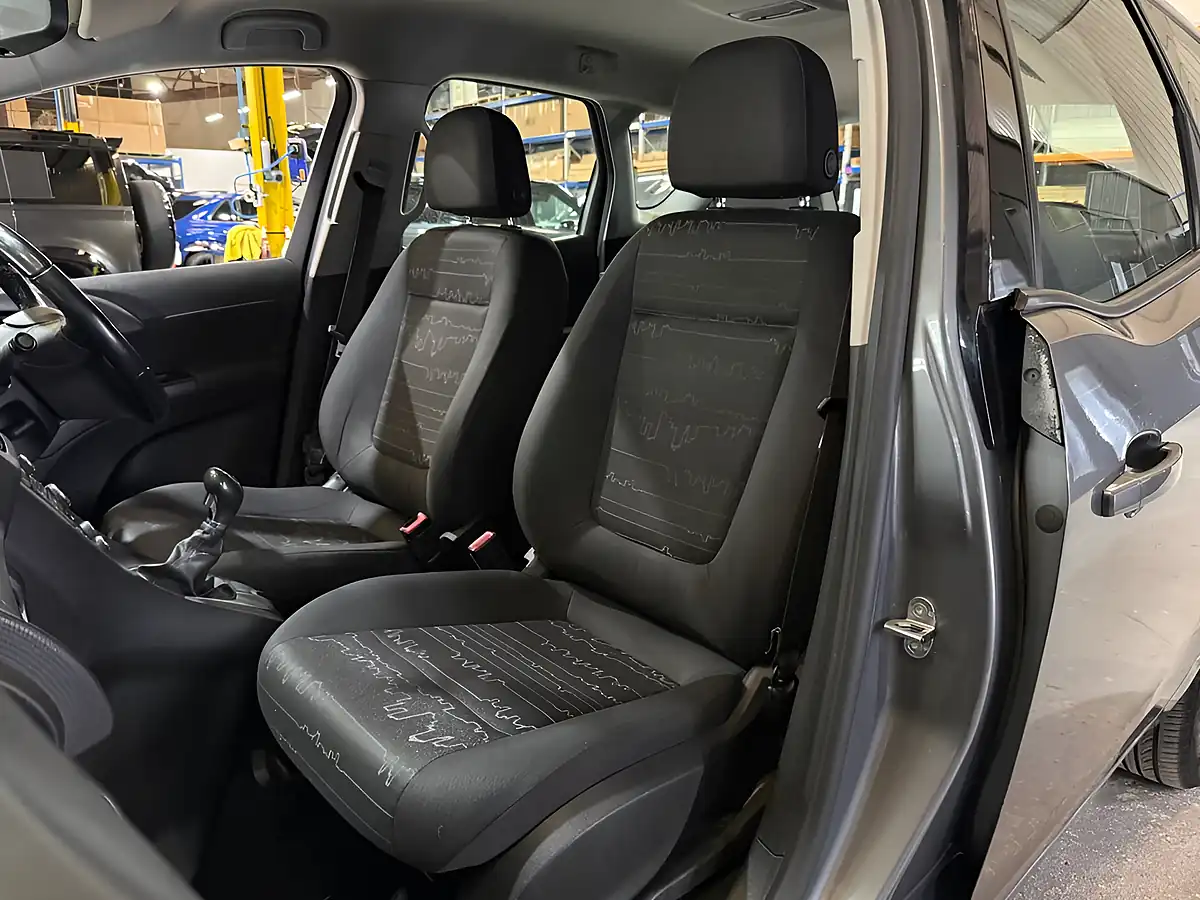 Used 2016 Vauxhall Meriva Life Grey - Interior and Exterior details 12