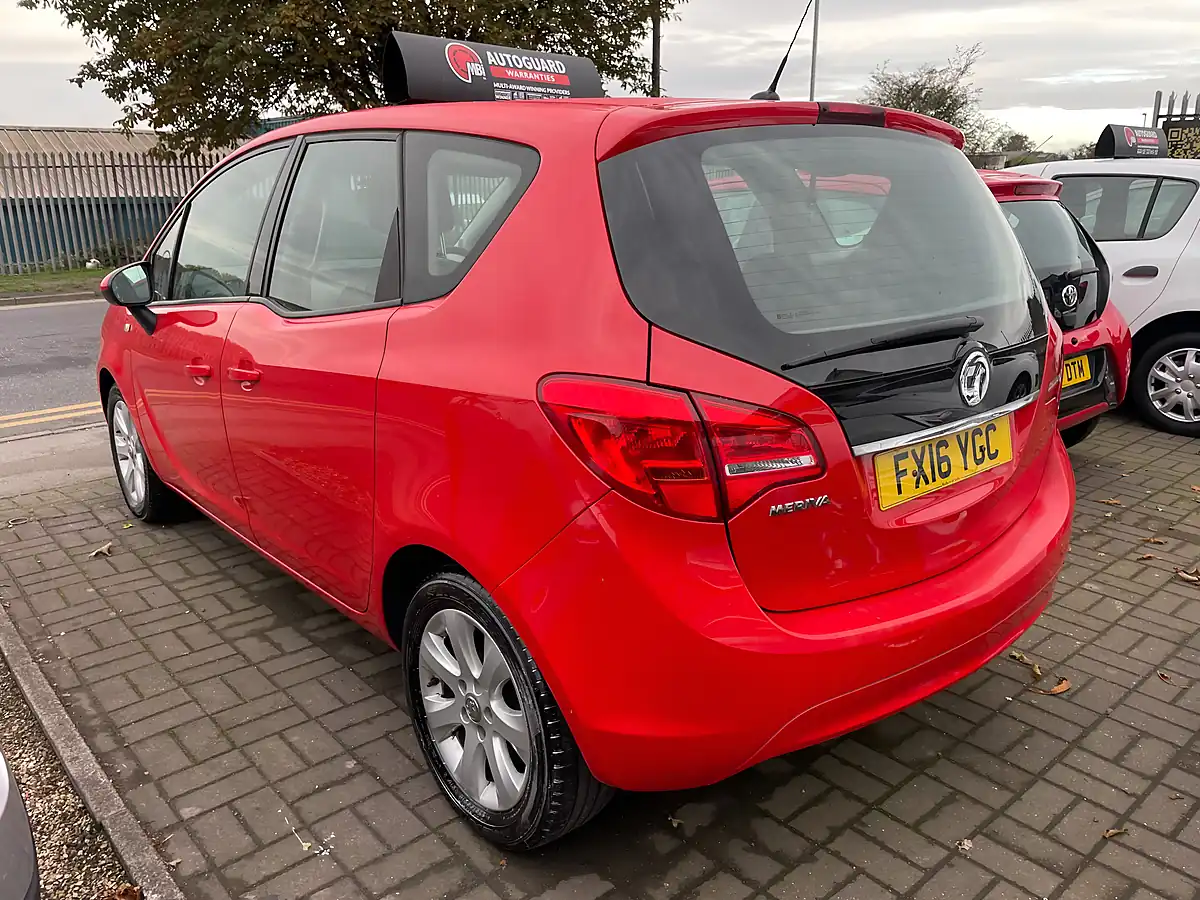 Used 2016 Vauxhall Meriva Life Red - Interior and Exterior details 11