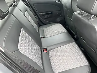 Used 2016 Vauxhall Meriva Life Red - Interior and Exterior details 17