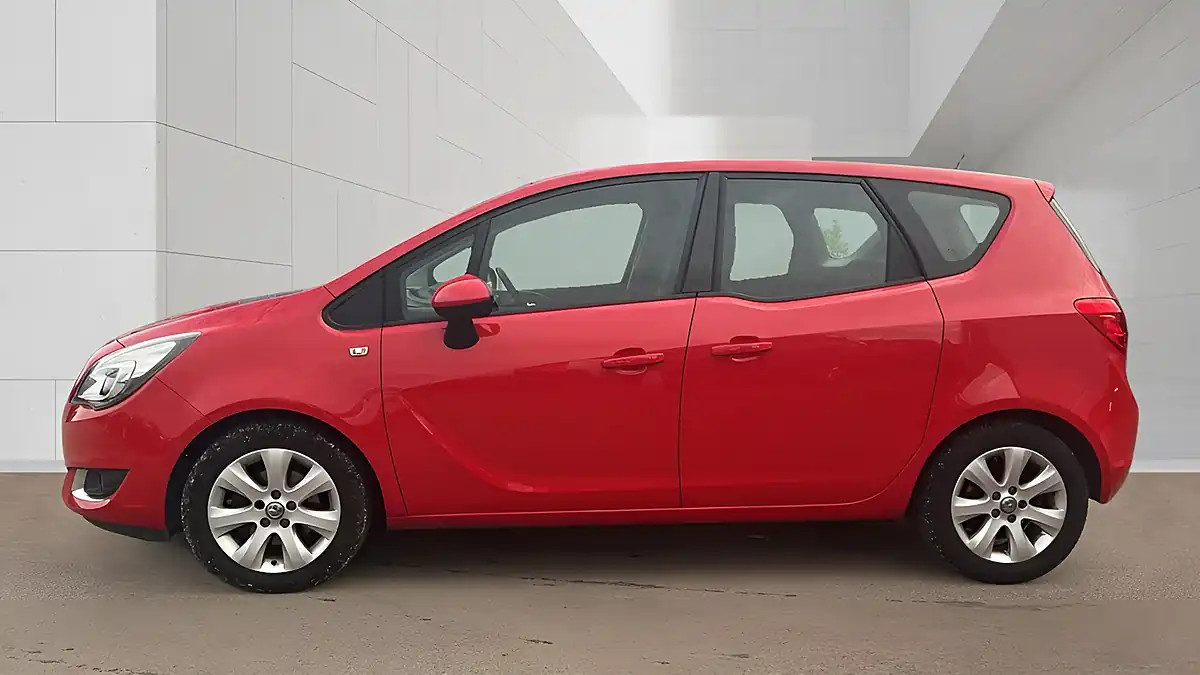 Used 2016 Vauxhall Meriva Life Red - Interior and Exterior details 6