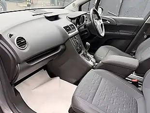 Used 2016 Vauxhall Meriva Se Grey - Interior and Exterior details 13