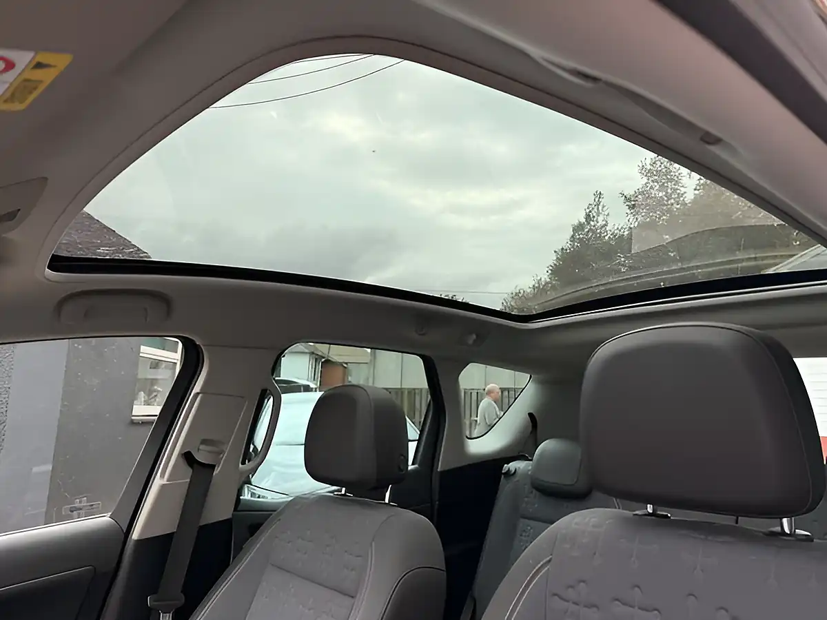 Used 2016 Vauxhall Meriva Se Grey - Interior and Exterior details 14