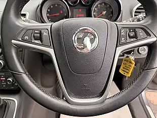 Used 2016 Vauxhall Meriva Se Grey - Interior and Exterior details 20