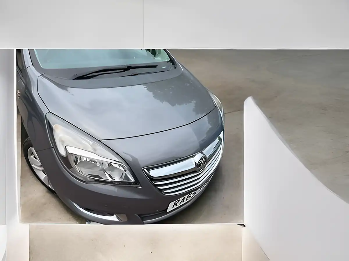 Used 2016 Vauxhall Meriva Se Grey - Interior and Exterior details 9