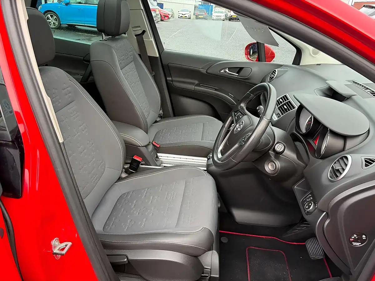 Used 2016 Vauxhall Meriva Se Red - Interior and Exterior details 10