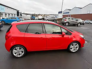 Used 2016 Vauxhall Meriva Se Red - Interior and Exterior details 3