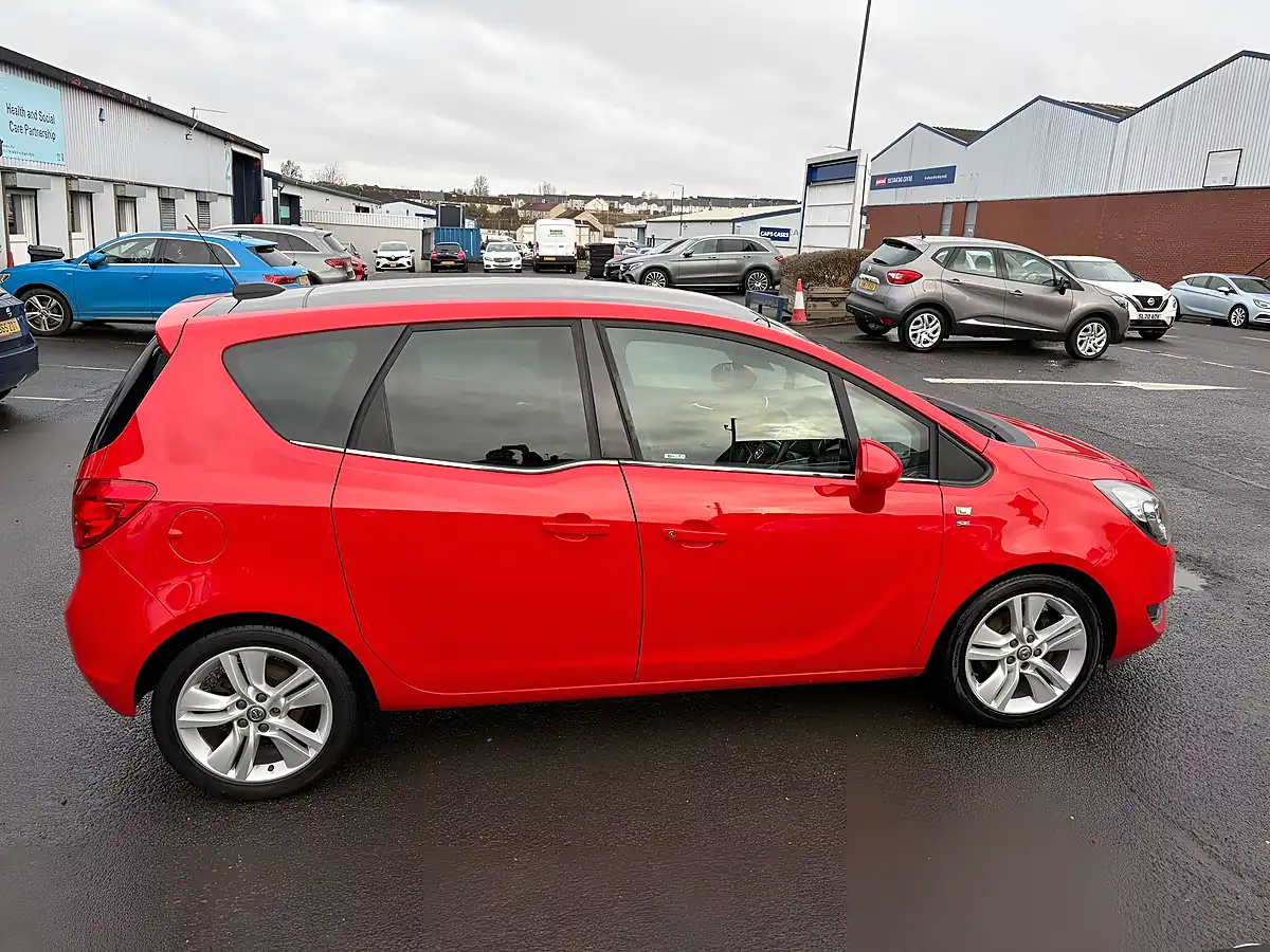 Used 2016 Vauxhall Meriva Se Red - Interior and Exterior details 3