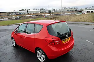 Used 2016 Vauxhall Meriva Tech Line Red - Interior and Exterior details 8