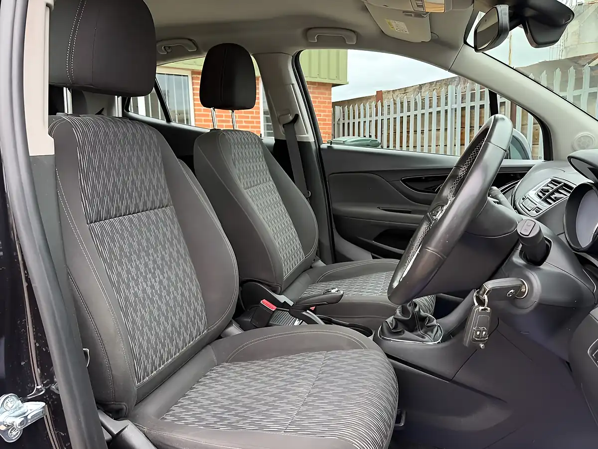 Used 2016 Vauxhall Mokka Exclusiv Black - Interior and Exterior details 11