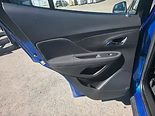 Used 2016 Vauxhall Mokka Exclusiv Blue - Interior and Exterior details 13
