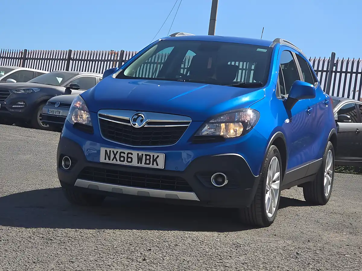 Used 2016 Vauxhall Mokka Exclusiv Blue - Interior and Exterior details 2