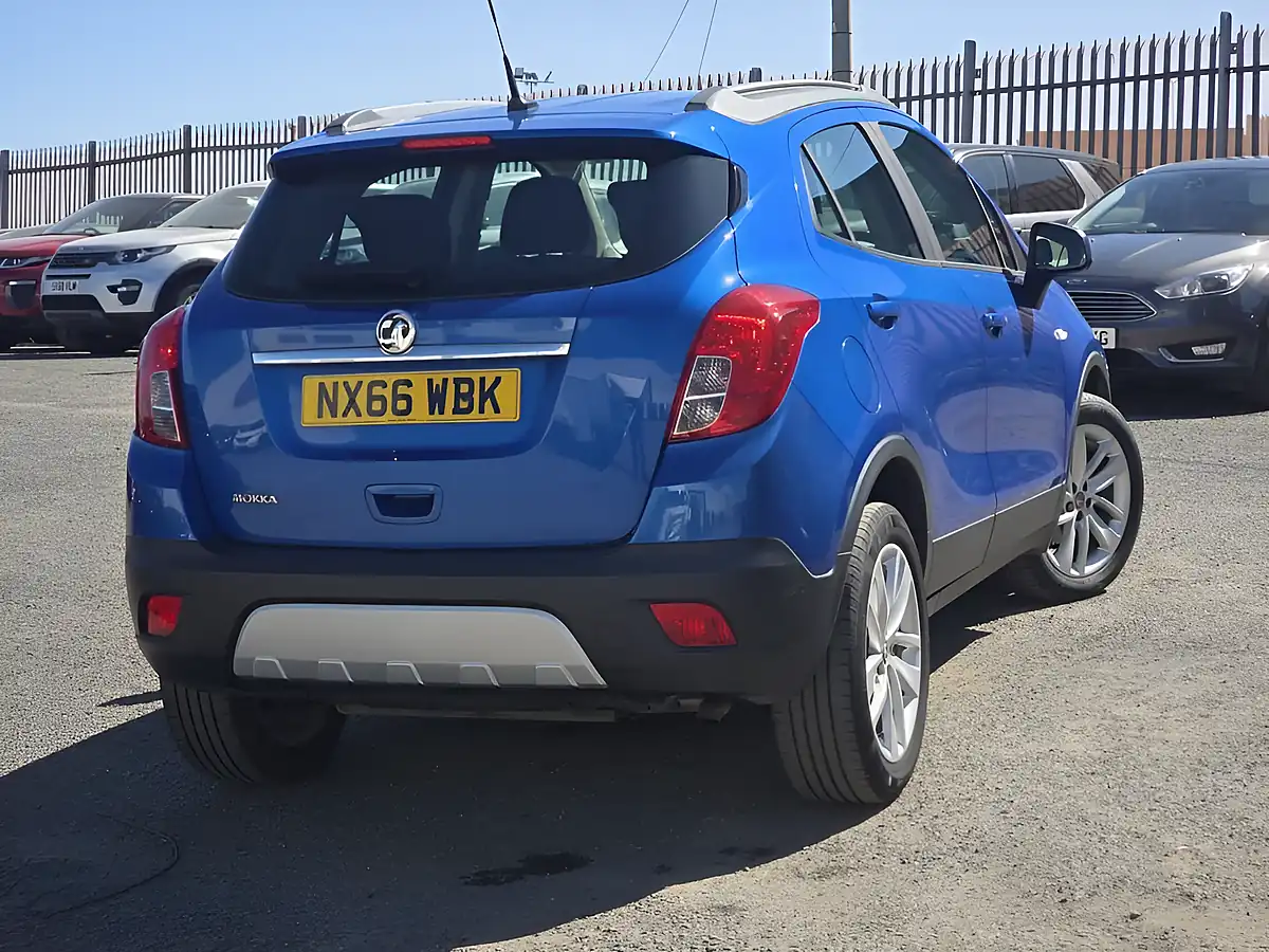 Used 2016 Vauxhall Mokka Exclusiv Blue - Interior and Exterior details 3