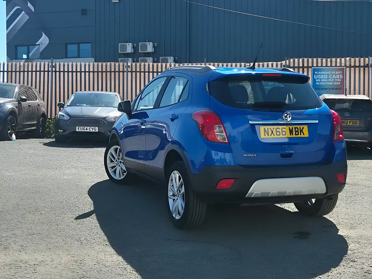 Used 2016 Vauxhall Mokka Exclusiv Blue - Interior and Exterior details 4
