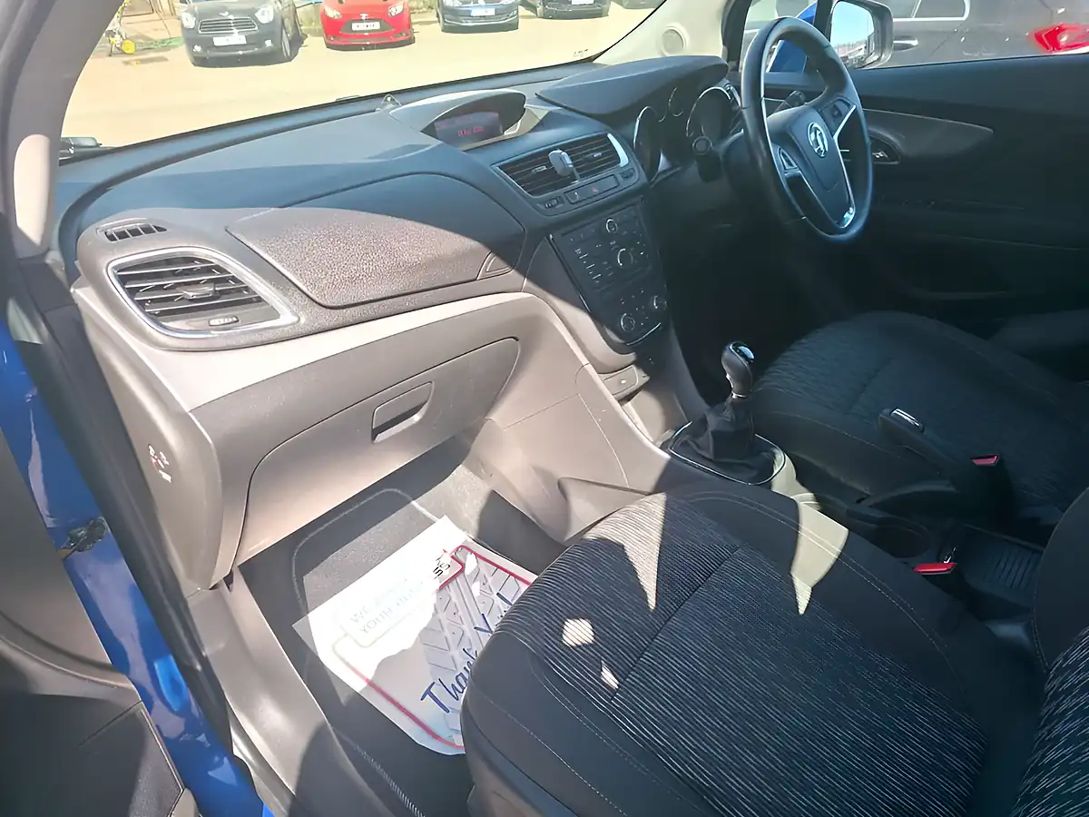 Used 2016 Vauxhall Mokka Exclusiv Blue - Interior and Exterior details 8