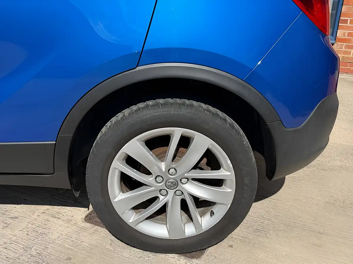 Used 2016 Vauxhall Mokka Exclusiv Blue - Interior and Exterior details 10