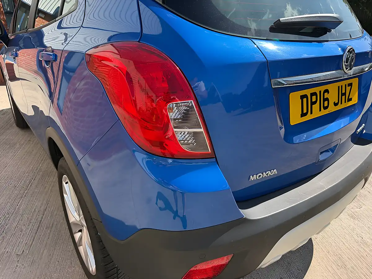 Used 2016 Vauxhall Mokka Exclusiv Blue - Interior and Exterior details 12