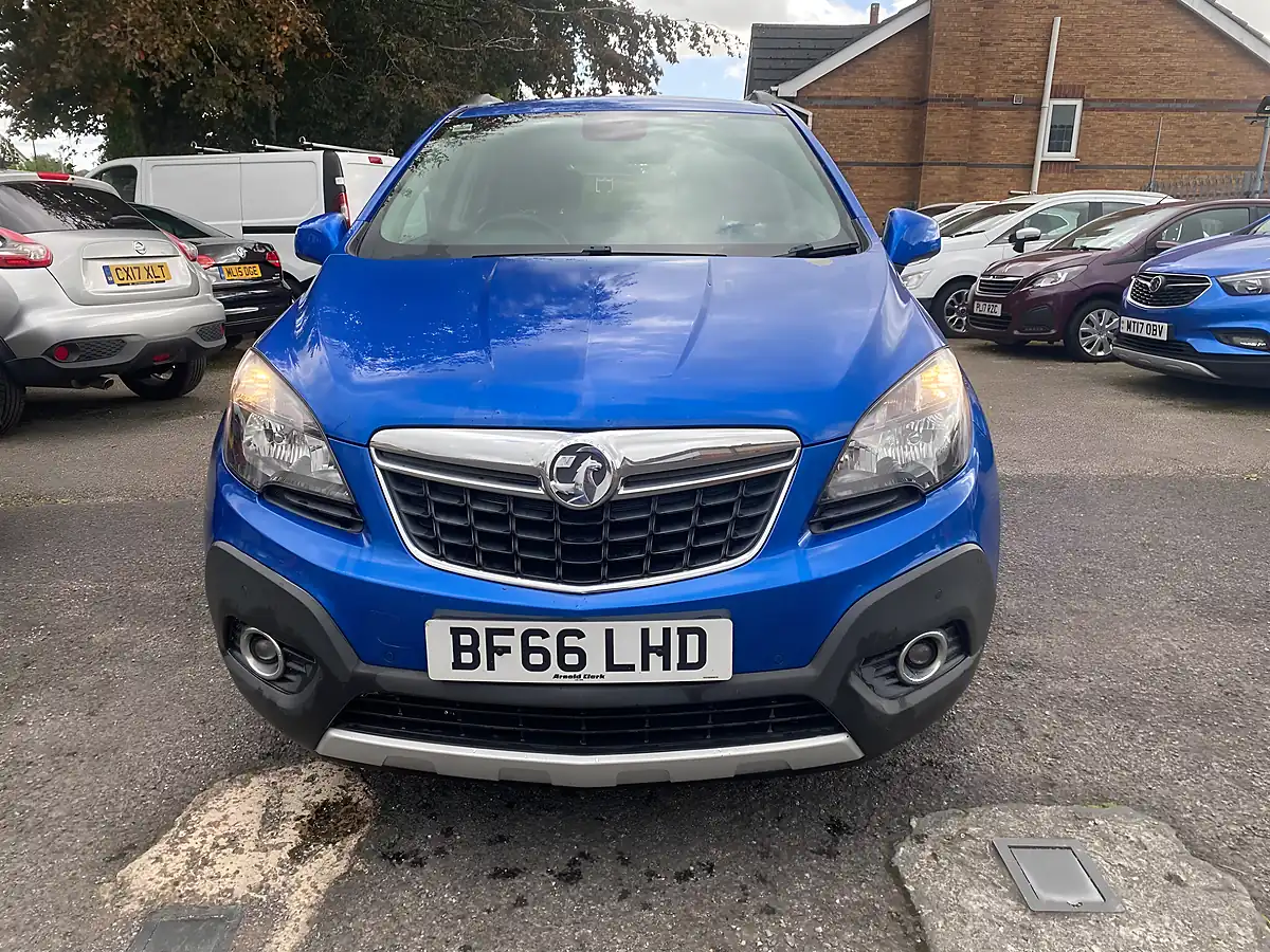 Used 2016 Vauxhall Mokka Exclusiv Blue - Interior and Exterior details 2