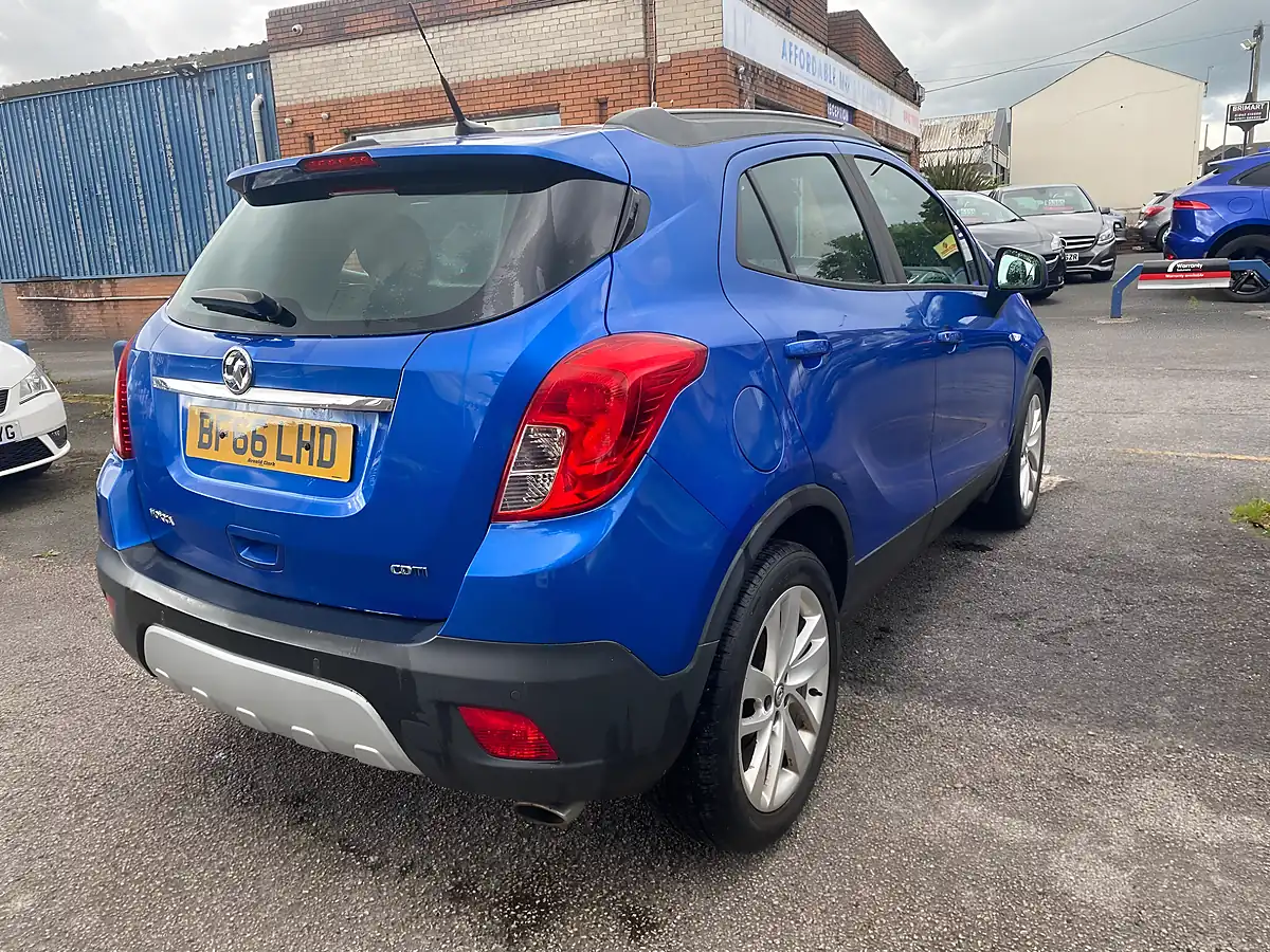 Used 2016 Vauxhall Mokka Exclusiv Blue - Interior and Exterior details 7