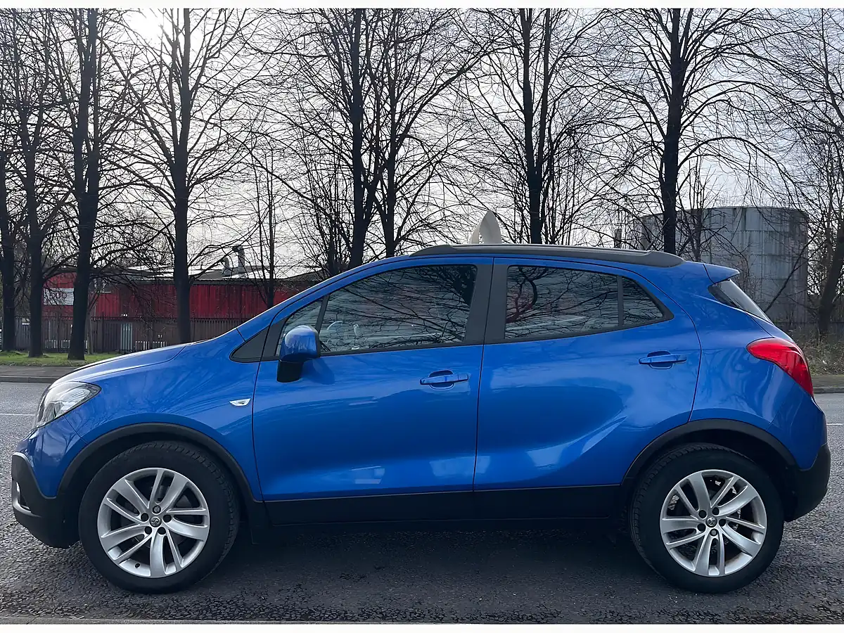 Used 2016 Vauxhall Mokka Exclusiv Blue - Interior and Exterior details 5