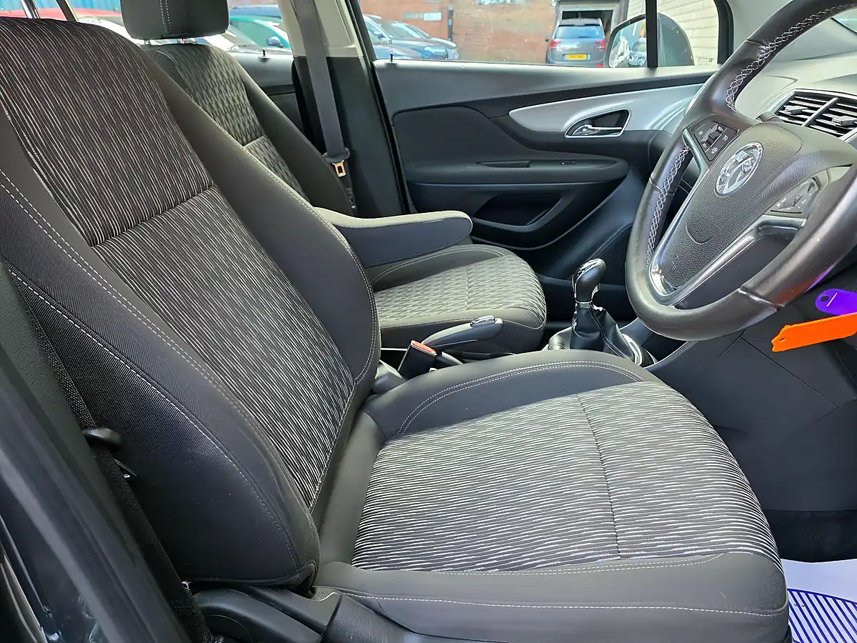 Used 2016 Vauxhall Mokka Exclusiv Grey - Interior and Exterior details 10