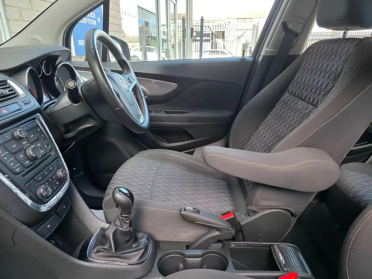 Used 2016 Vauxhall Mokka Exclusiv Grey - Interior and Exterior details 18