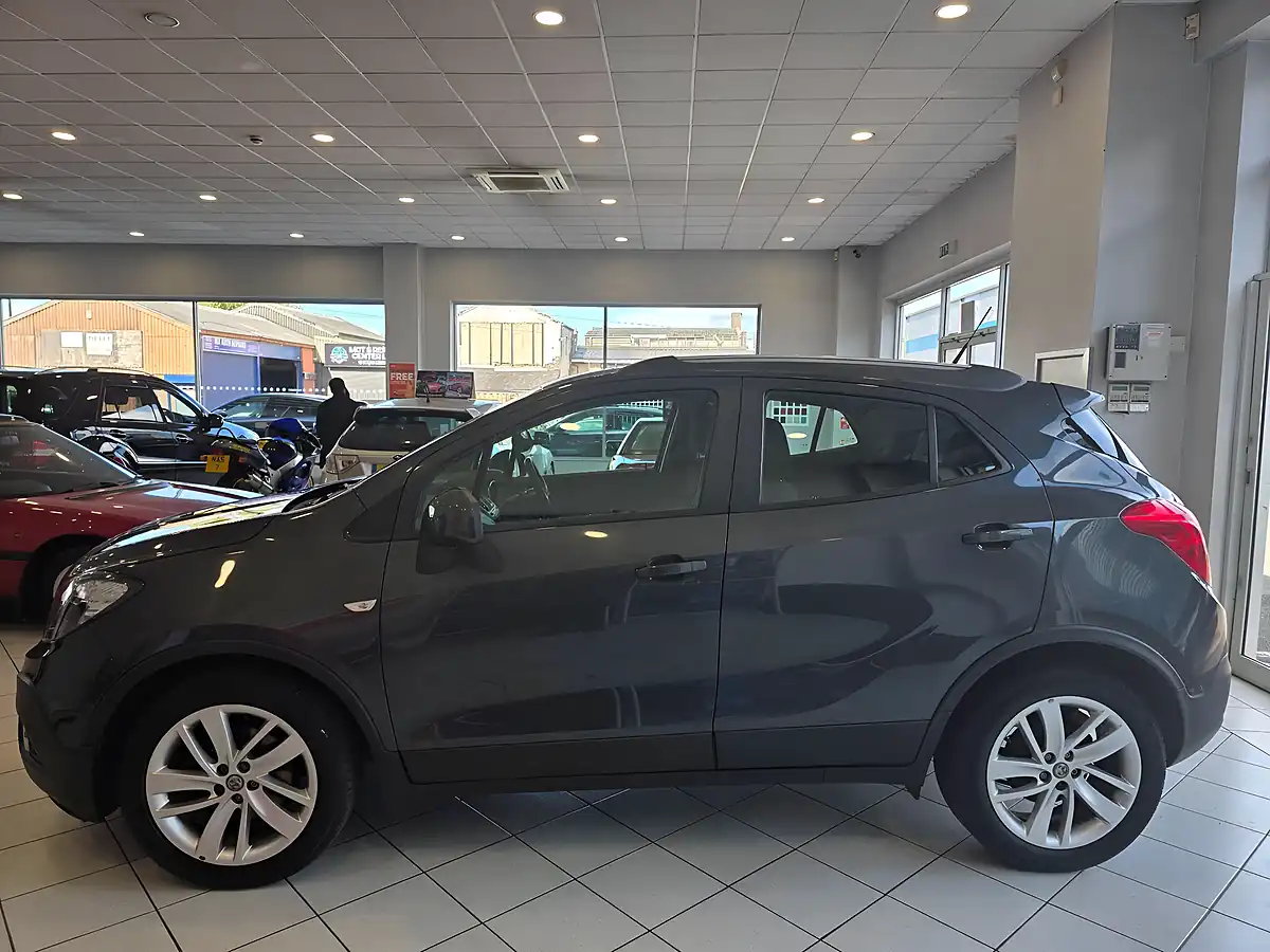 Used 2016 Vauxhall Mokka Exclusiv Grey - Interior and Exterior details 5