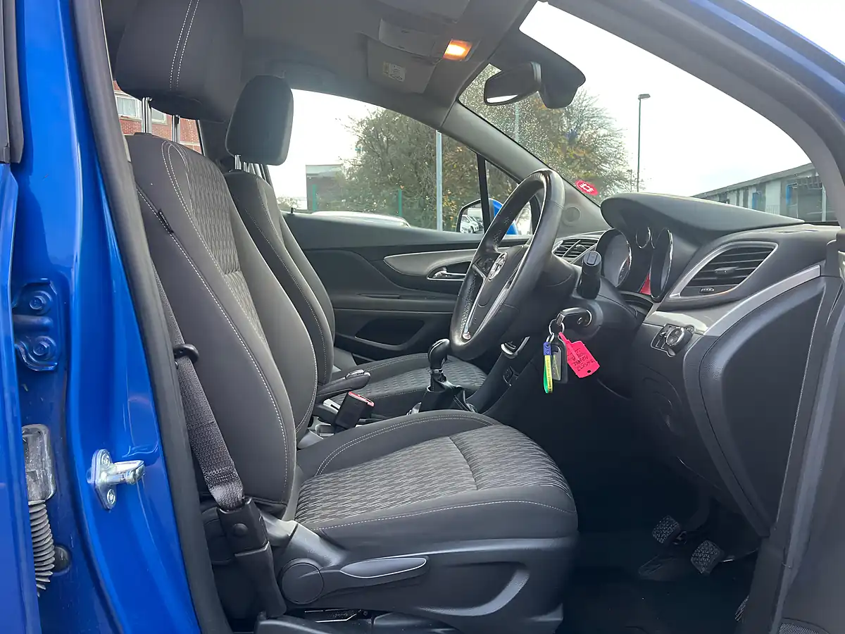 Used 2016 Vauxhall Mokka Exclusiv - Interior and Exterior details 16