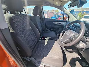 Used 2016 Vauxhall Mokka Exclusiv Orange - Interior and Exterior details 5