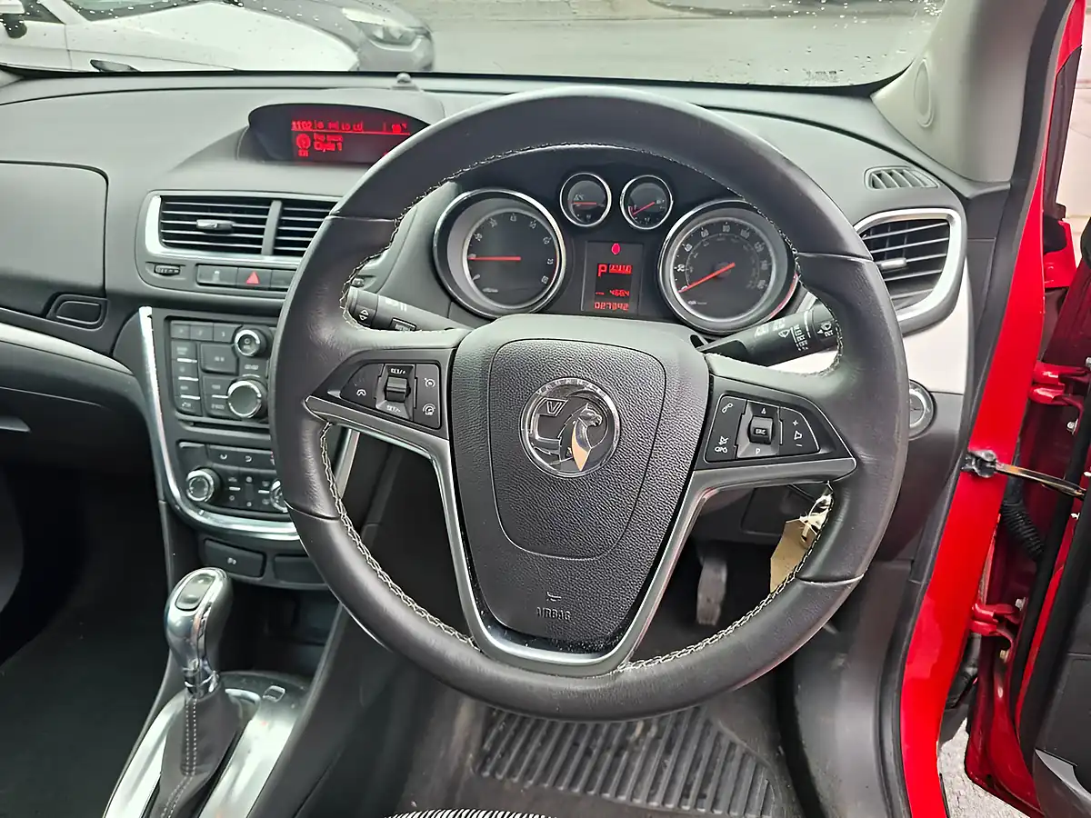 Used 2016 Vauxhall Mokka Exclusiv Red - Interior and Exterior details 8