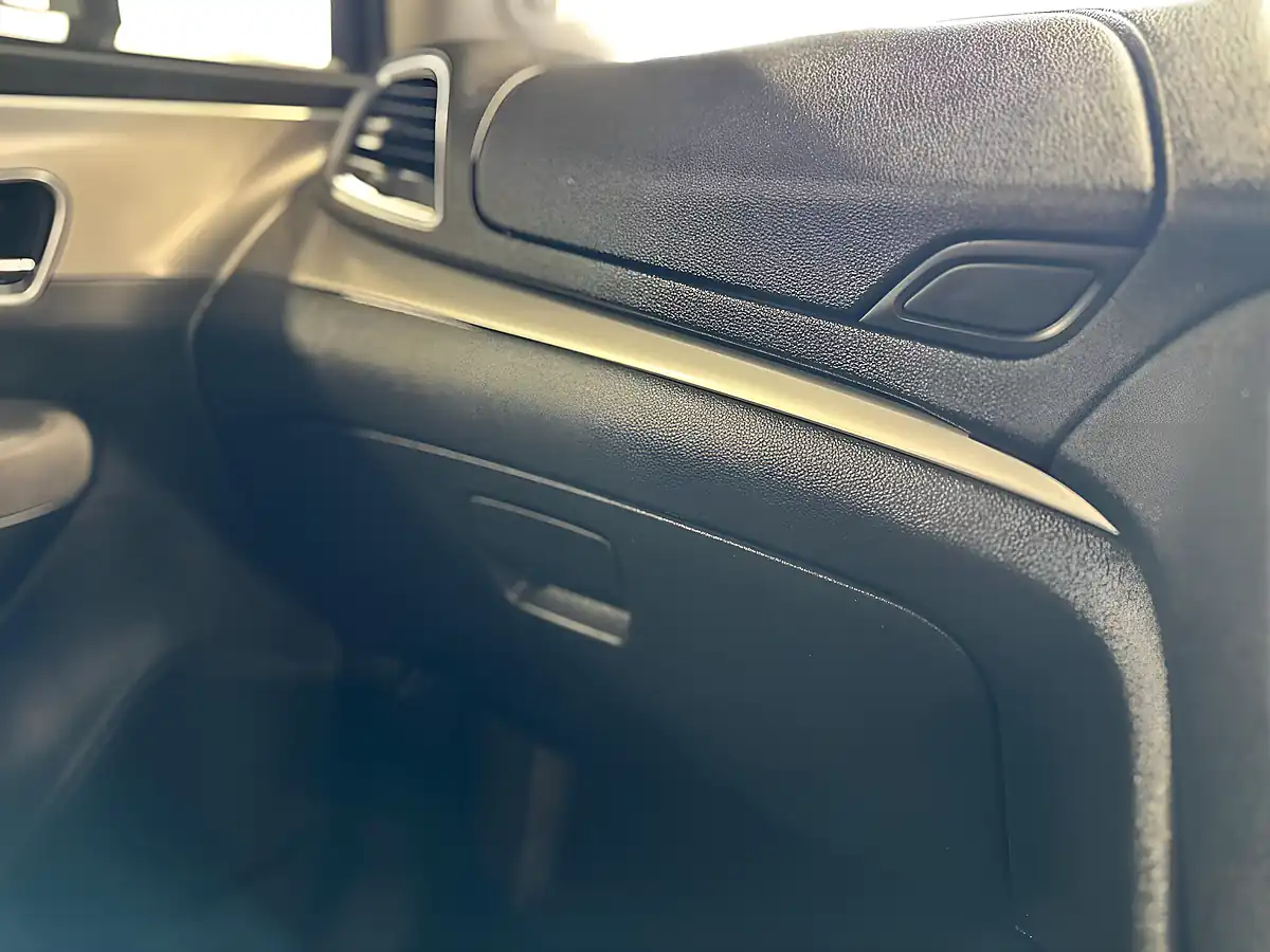Used 2016 Vauxhall Mokka Exclusiv Silver - Interior and Exterior details 16