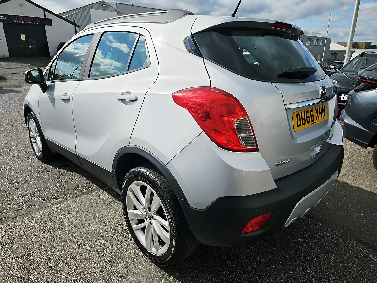 Used 2016 Vauxhall Mokka Exclusiv Silver - Interior and Exterior details 5