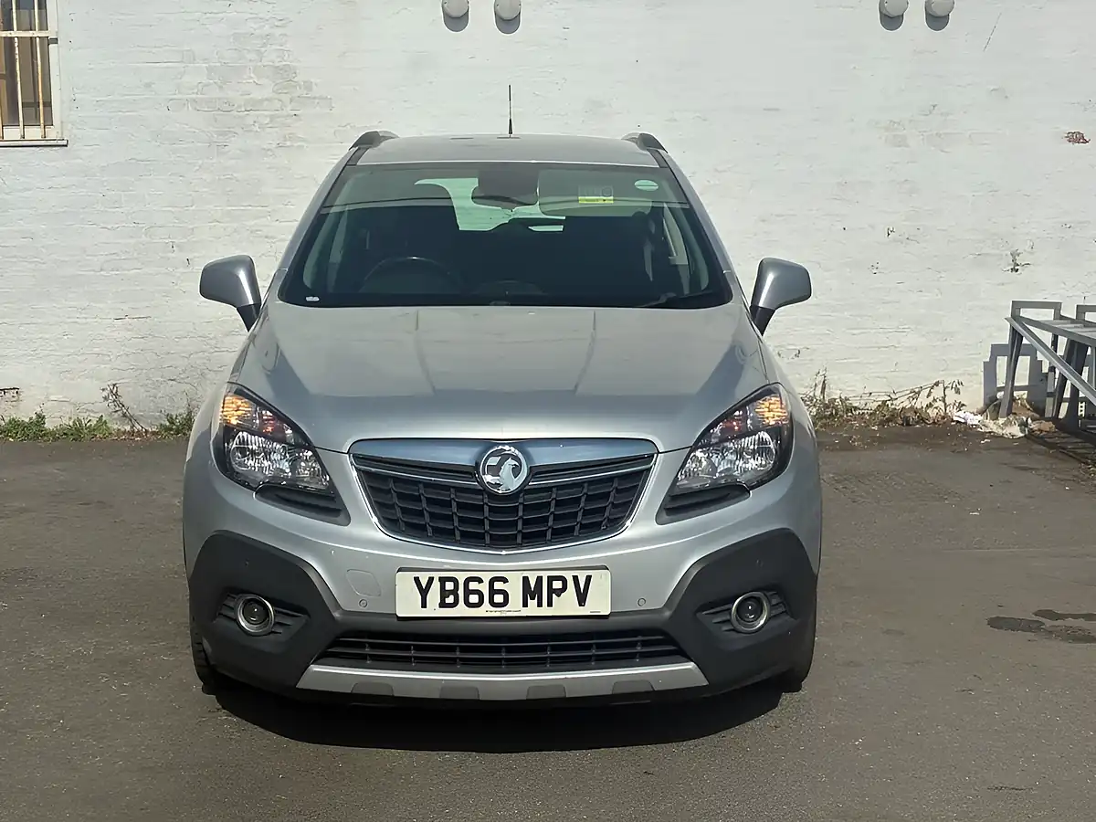 Used 2016 Vauxhall Mokka Exclusiv Silver - Interior and Exterior details 3