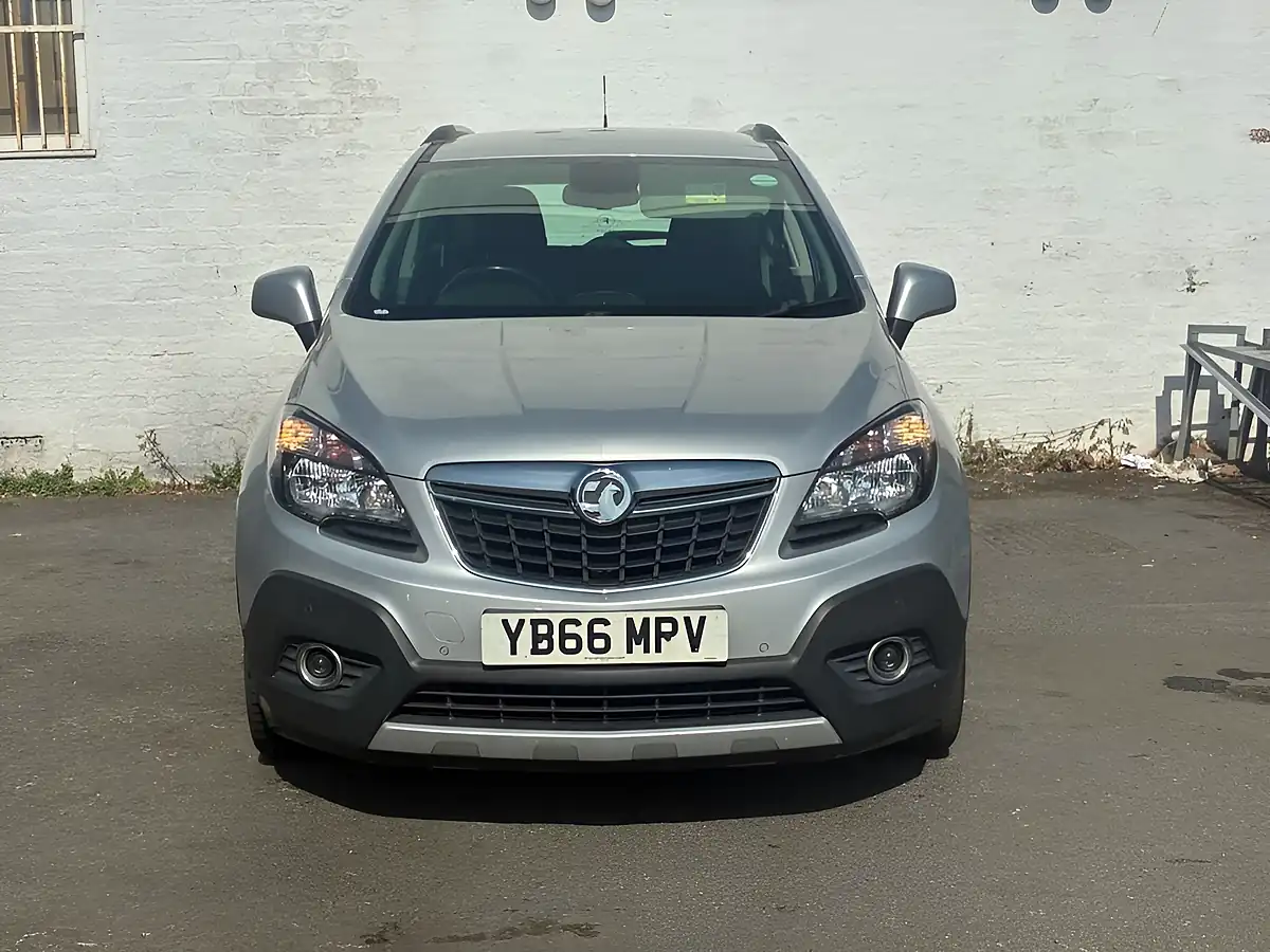 Used 2016 Vauxhall Mokka Exclusiv Silver - Interior and Exterior details 6