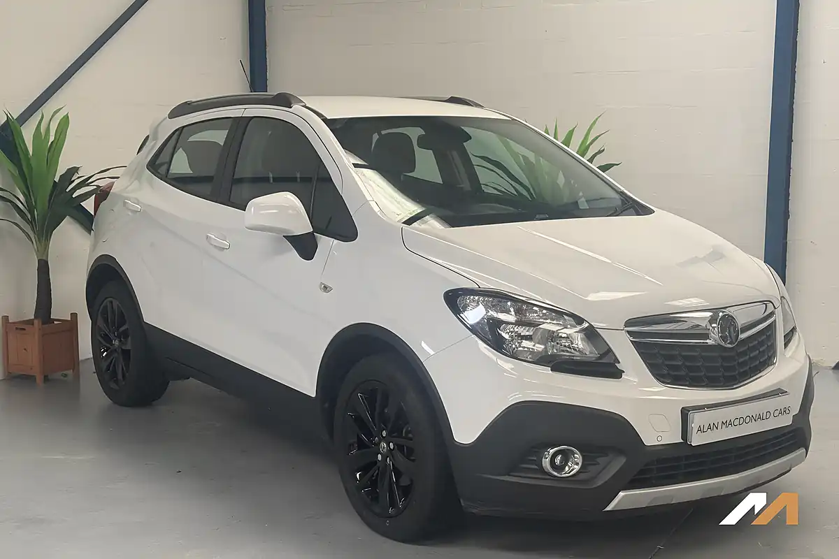 Used 2016 Vauxhall Mokka Exclusiv White - Interior and Exterior details 12