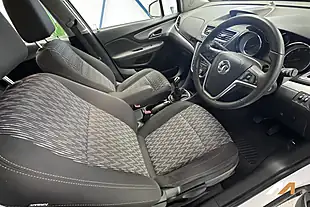 Used 2016 Vauxhall Mokka Exclusiv White - Interior and Exterior details 18