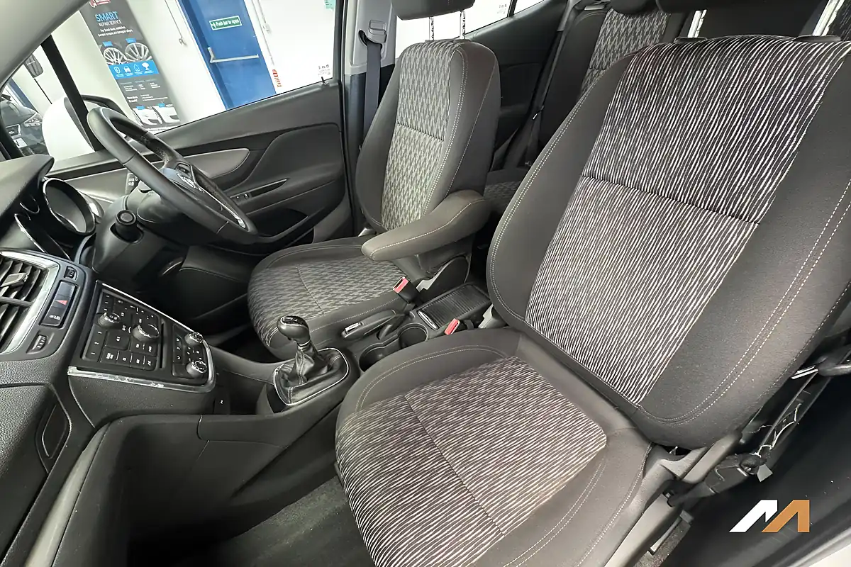 Used 2016 Vauxhall Mokka Exclusiv White - Interior and Exterior details 19