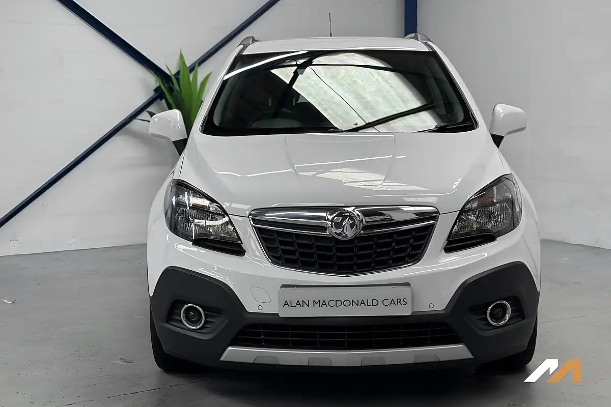 Used 2016 Vauxhall Mokka Exclusiv White - Interior and Exterior details 6