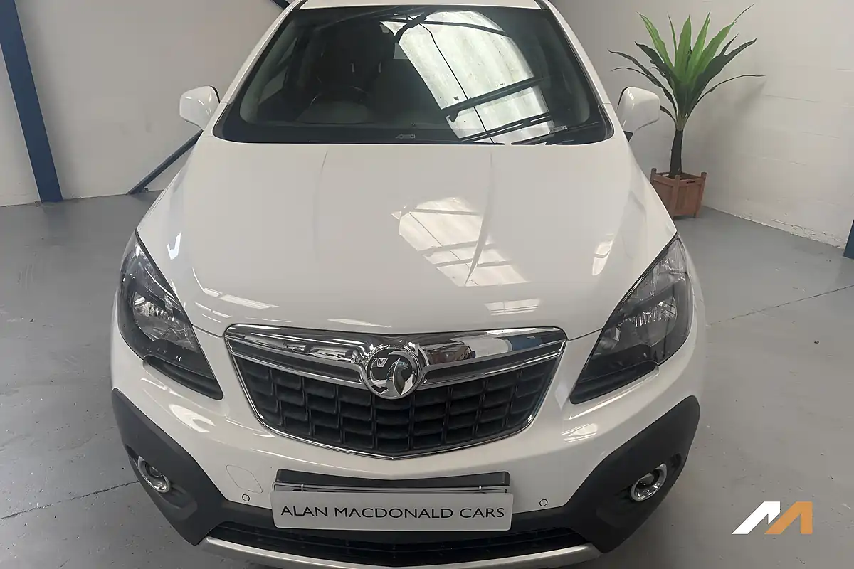 Used 2016 Vauxhall Mokka Exclusiv White - Interior and Exterior details 8