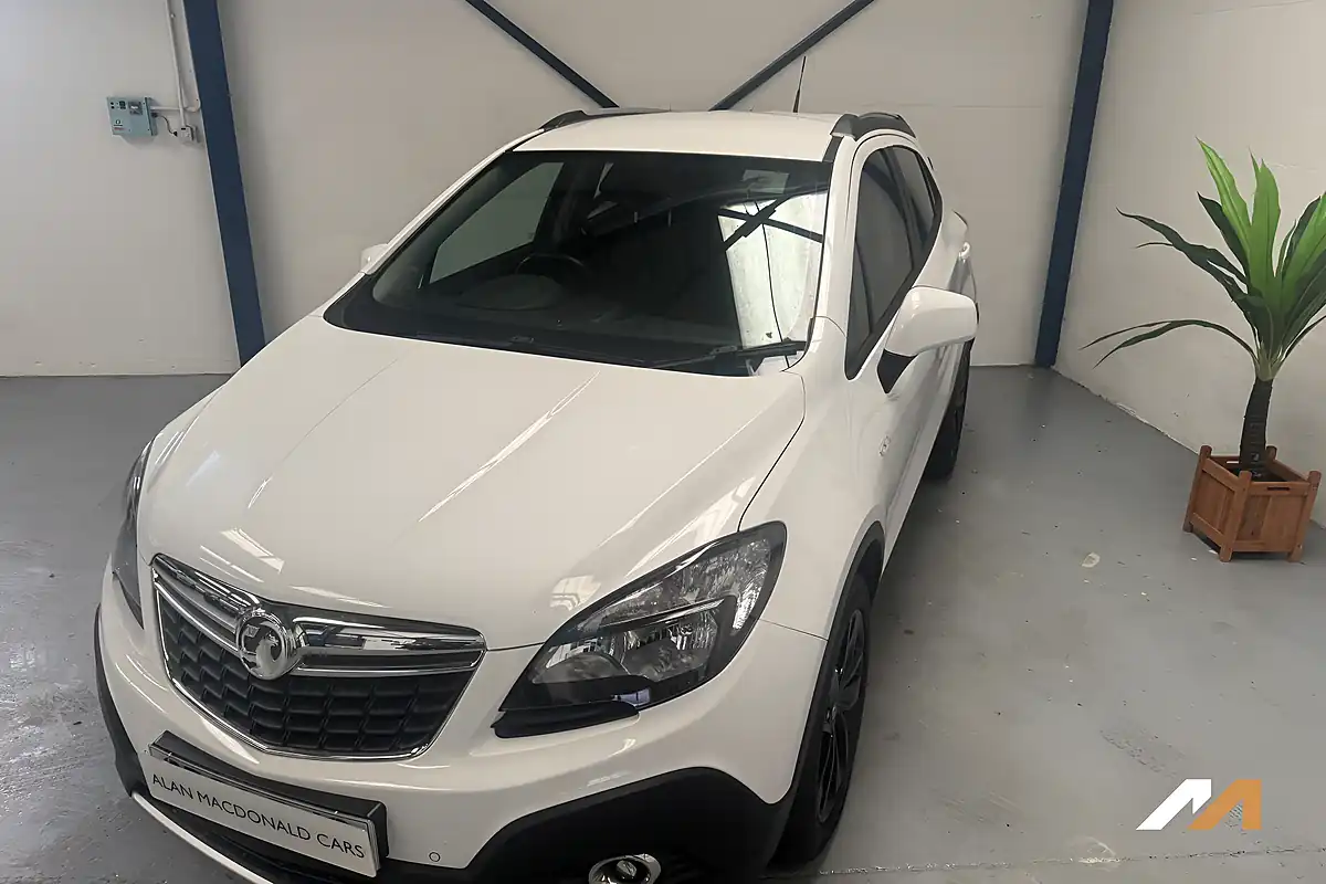 Used 2016 Vauxhall Mokka Exclusiv White - Interior and Exterior details 9