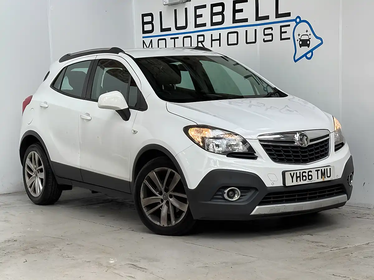 Used 2016 Vauxhall Mokka Exclusiv White - Front View