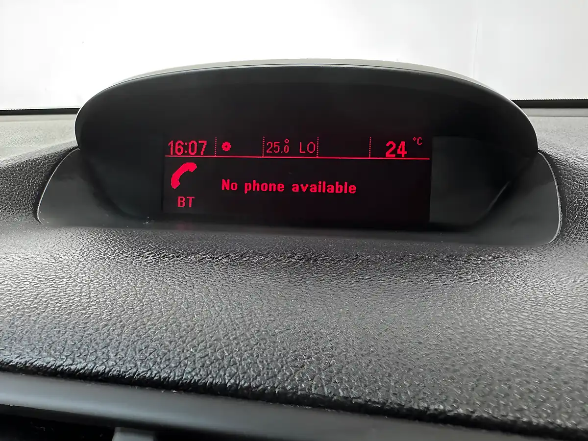 Used 2016 Vauxhall Mokka Exclusiv White - Interior and Exterior details 11