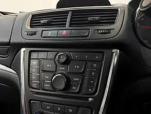 Used 2016 Vauxhall Mokka Exclusiv White - Interior and Exterior details 12