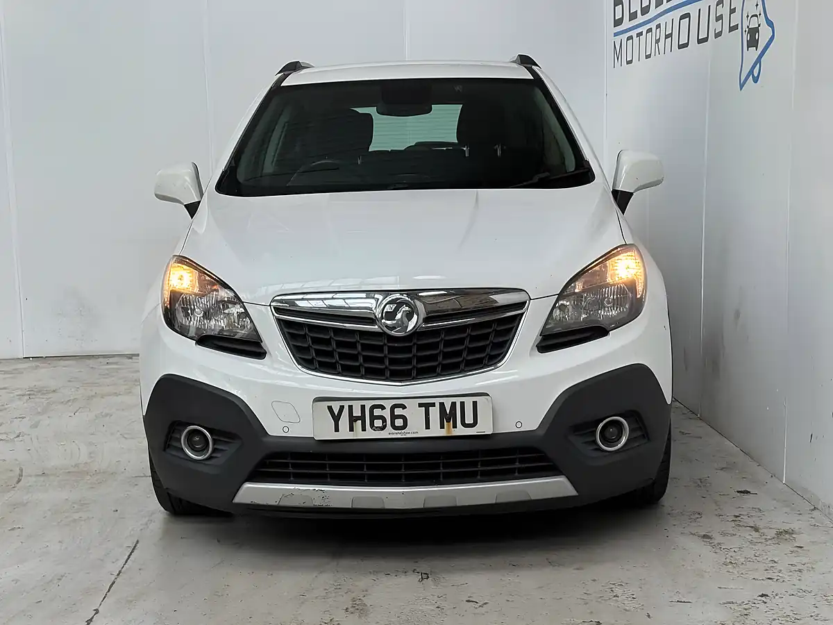 Used 2016 Vauxhall Mokka Exclusiv White - Interior and Exterior details 2