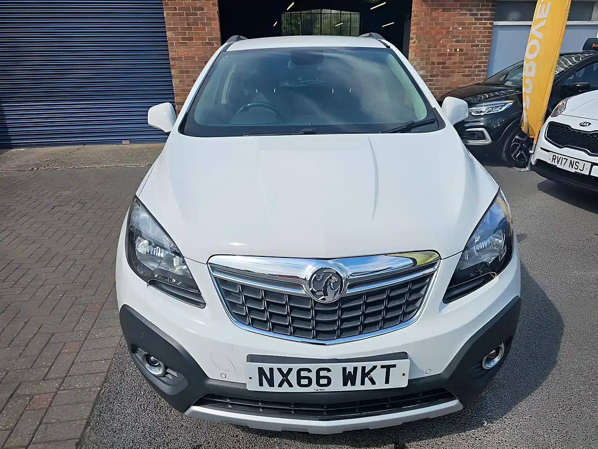 Used 2016 Vauxhall Mokka Exclusiv White - Interior and Exterior details 2