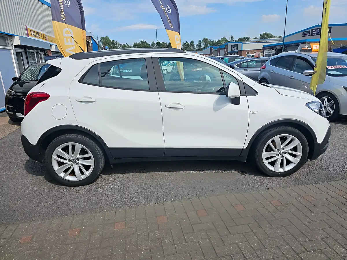 Used 2016 Vauxhall Mokka Exclusiv White - Interior and Exterior details 4