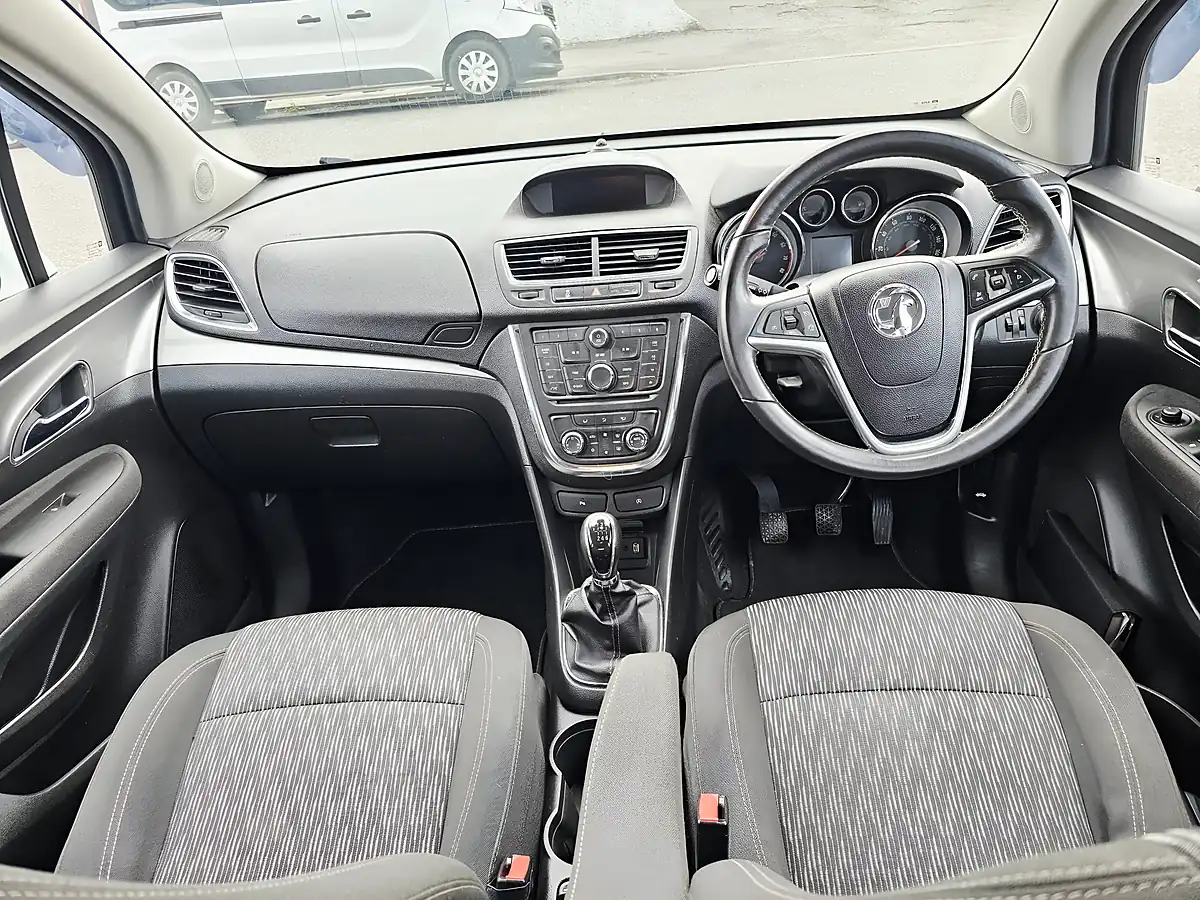 Used 2016 Vauxhall Mokka Exclusiv White - Interior and Exterior details 10